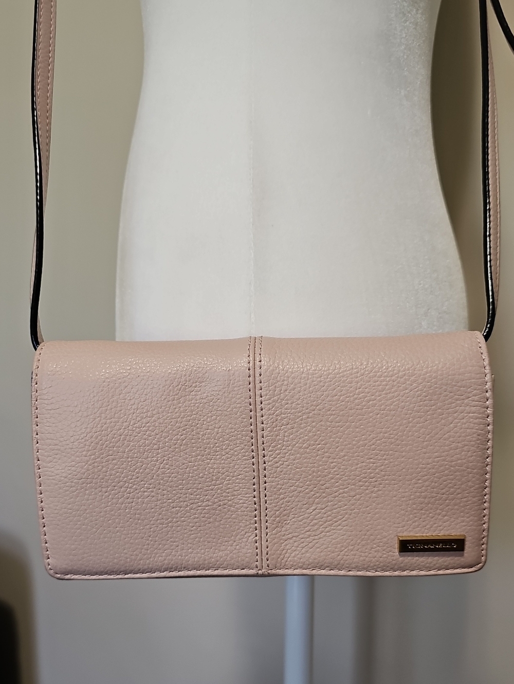 Tignanello Pebbled Leather Pale Pink Crossbody Wallet Clutch - Like New